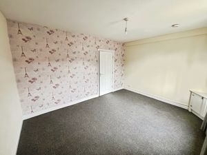 Lounge- click for photo gallery